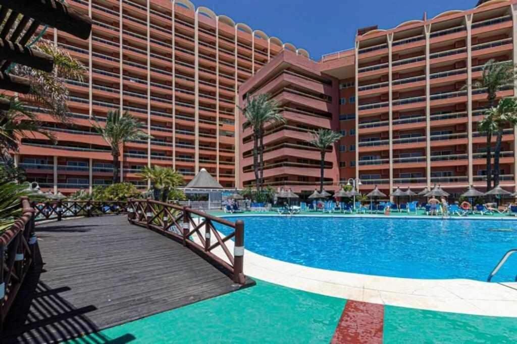 797 Holiday Rentals- Apartamento En Hotel Sunset Frente Al Mar 贝纳尔马德纳 外观 照片