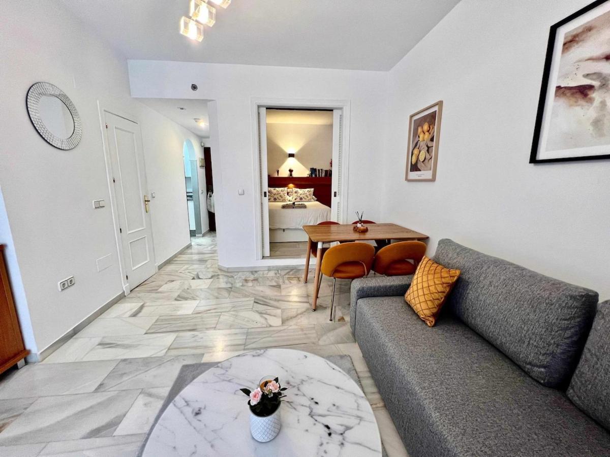 797 Holiday Rentals- Apartamento En Hotel Sunset Frente Al Mar 贝纳尔马德纳 外观 照片