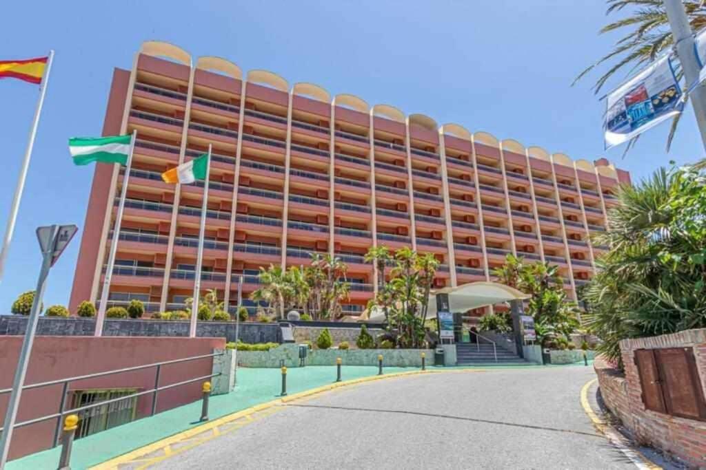 797 Holiday Rentals- Apartamento En Hotel Sunset Frente Al Mar 贝纳尔马德纳 外观 照片
