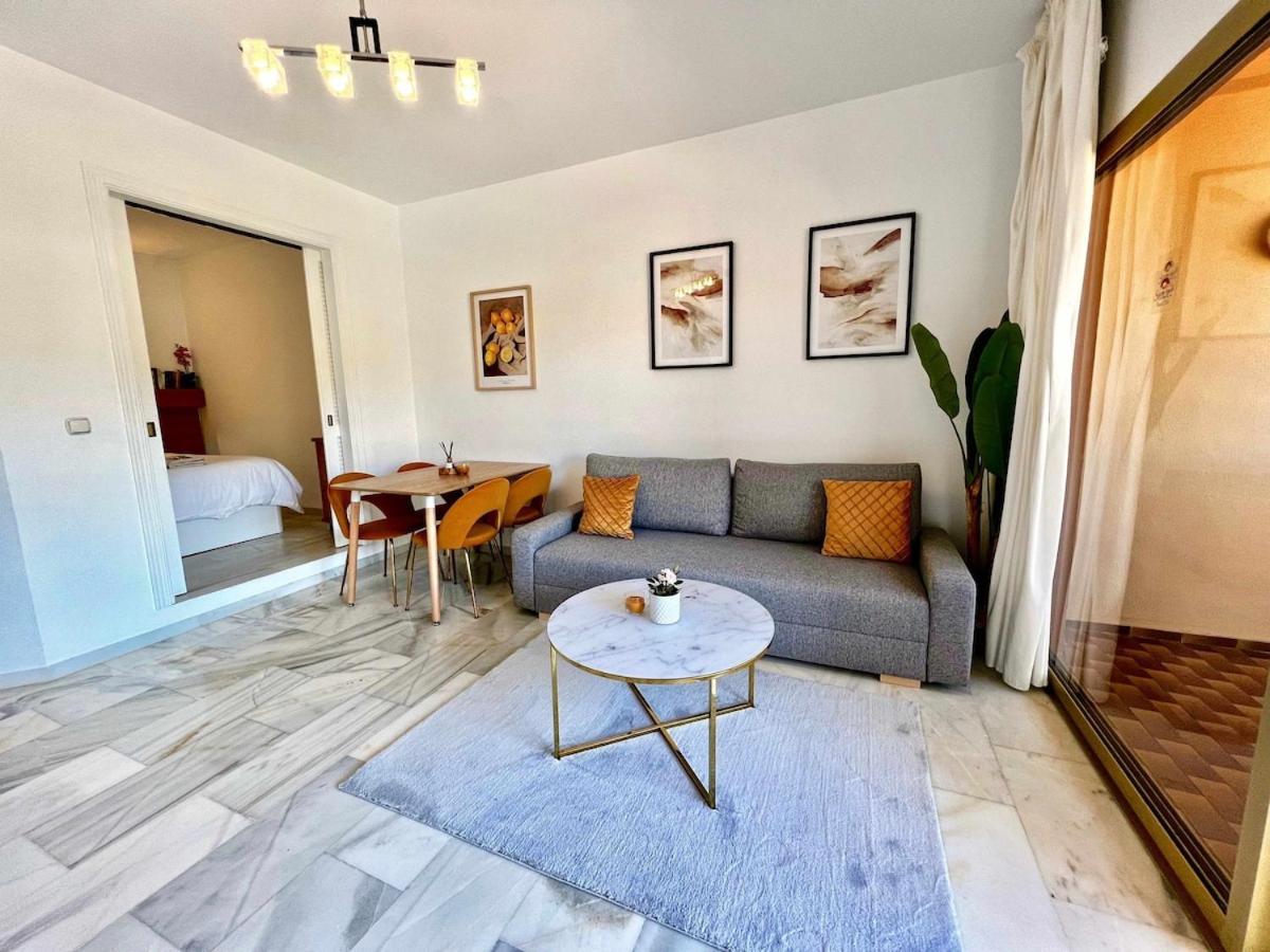 797 Holiday Rentals- Apartamento En Hotel Sunset Frente Al Mar 贝纳尔马德纳 外观 照片