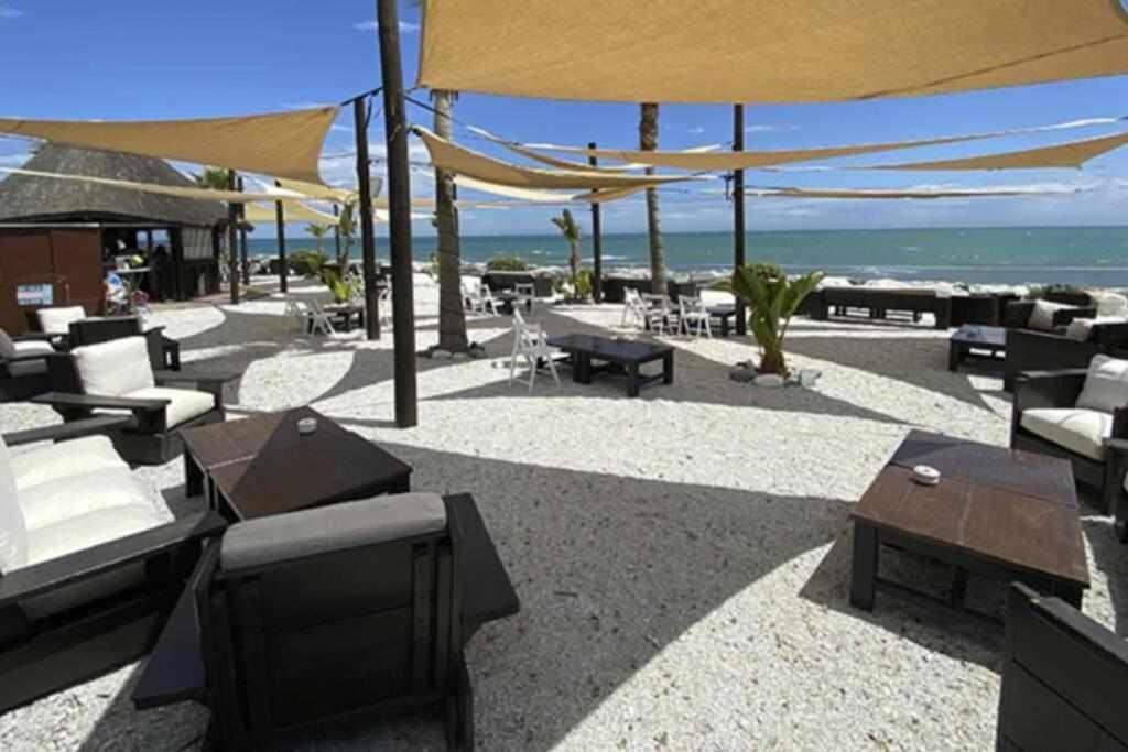797 Holiday Rentals- Apartamento En Hotel Sunset Frente Al Mar 贝纳尔马德纳 外观 照片
